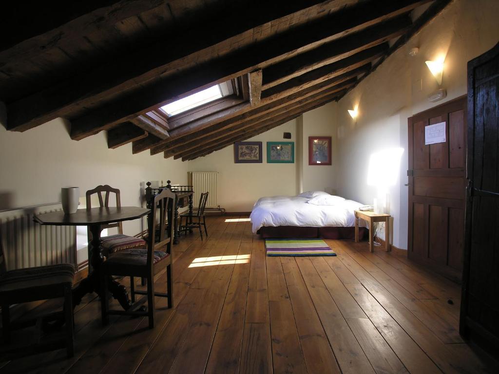La Posada Del Pintor Тардахос Номер фото